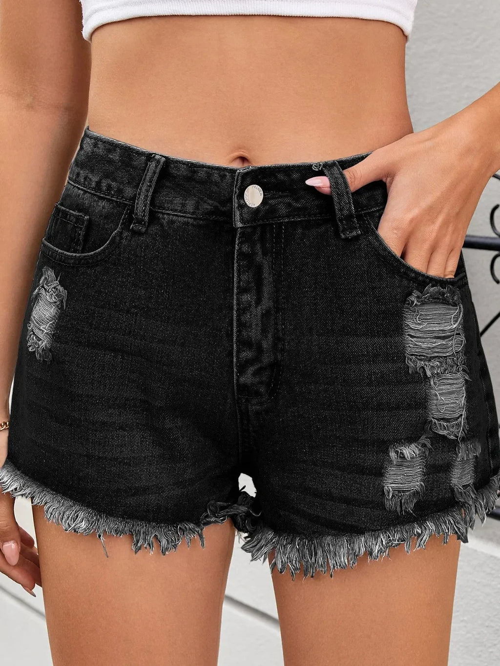 Distressed Raw Hem Denim Shorts - tif-shop24.de