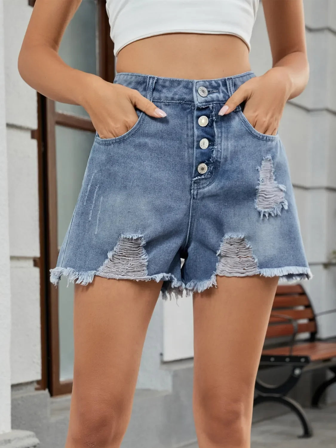Distressed Raw Hem Denim Shorts - tif-shop24.de