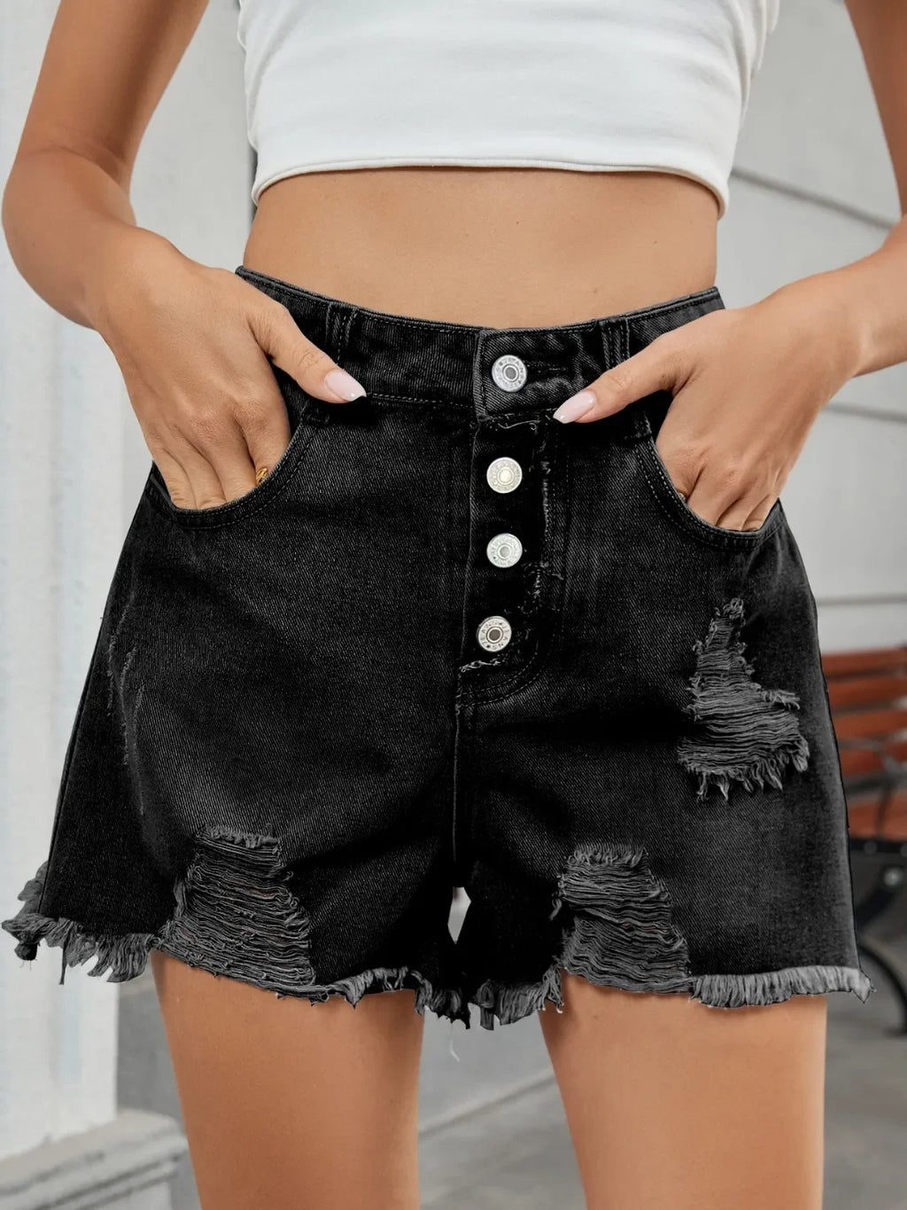 Distressed Raw Hem Denim Shorts - tif-shop24.de