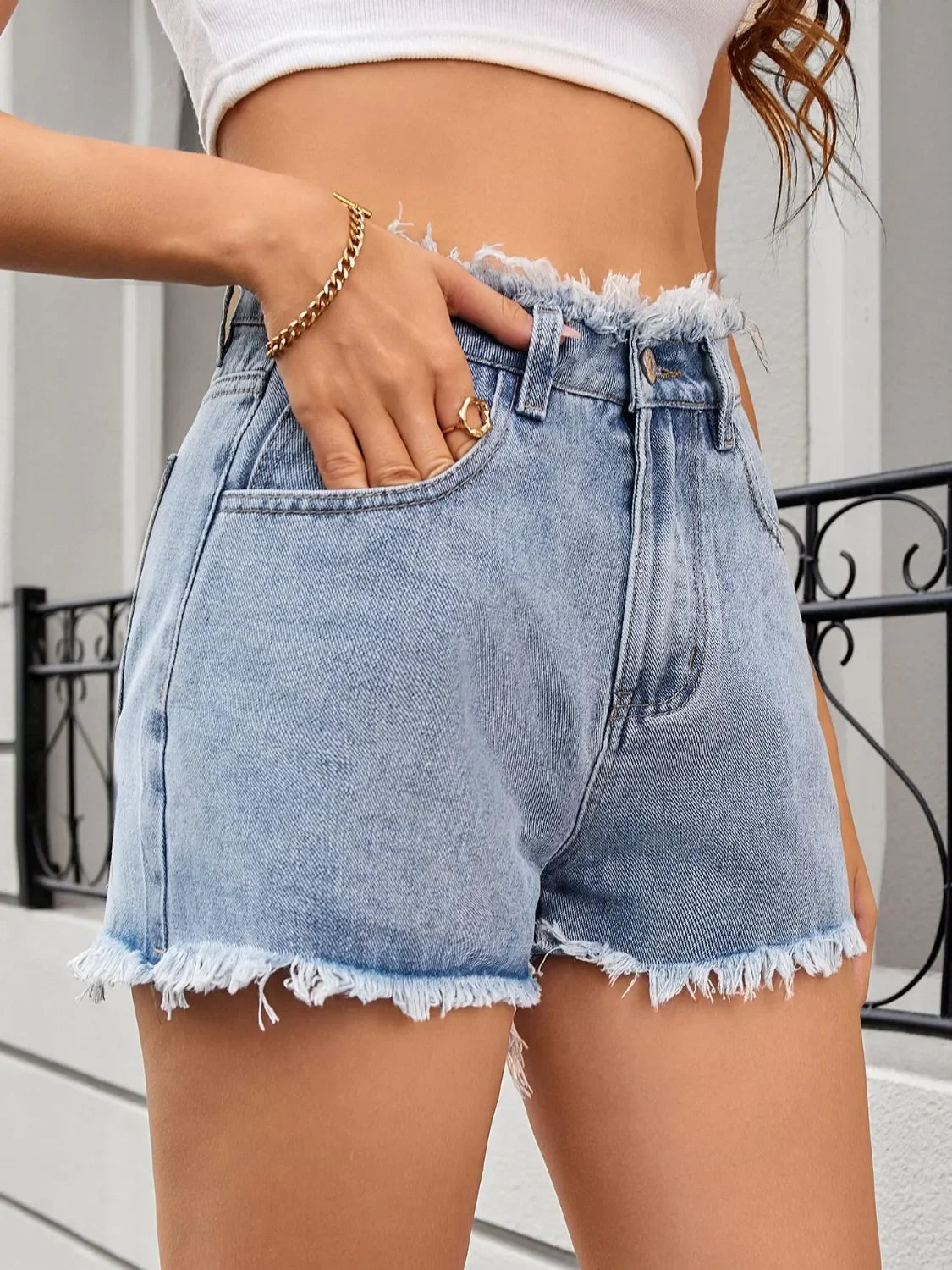 Washed Raw Hem Denim Shorts - tif-shop24.de