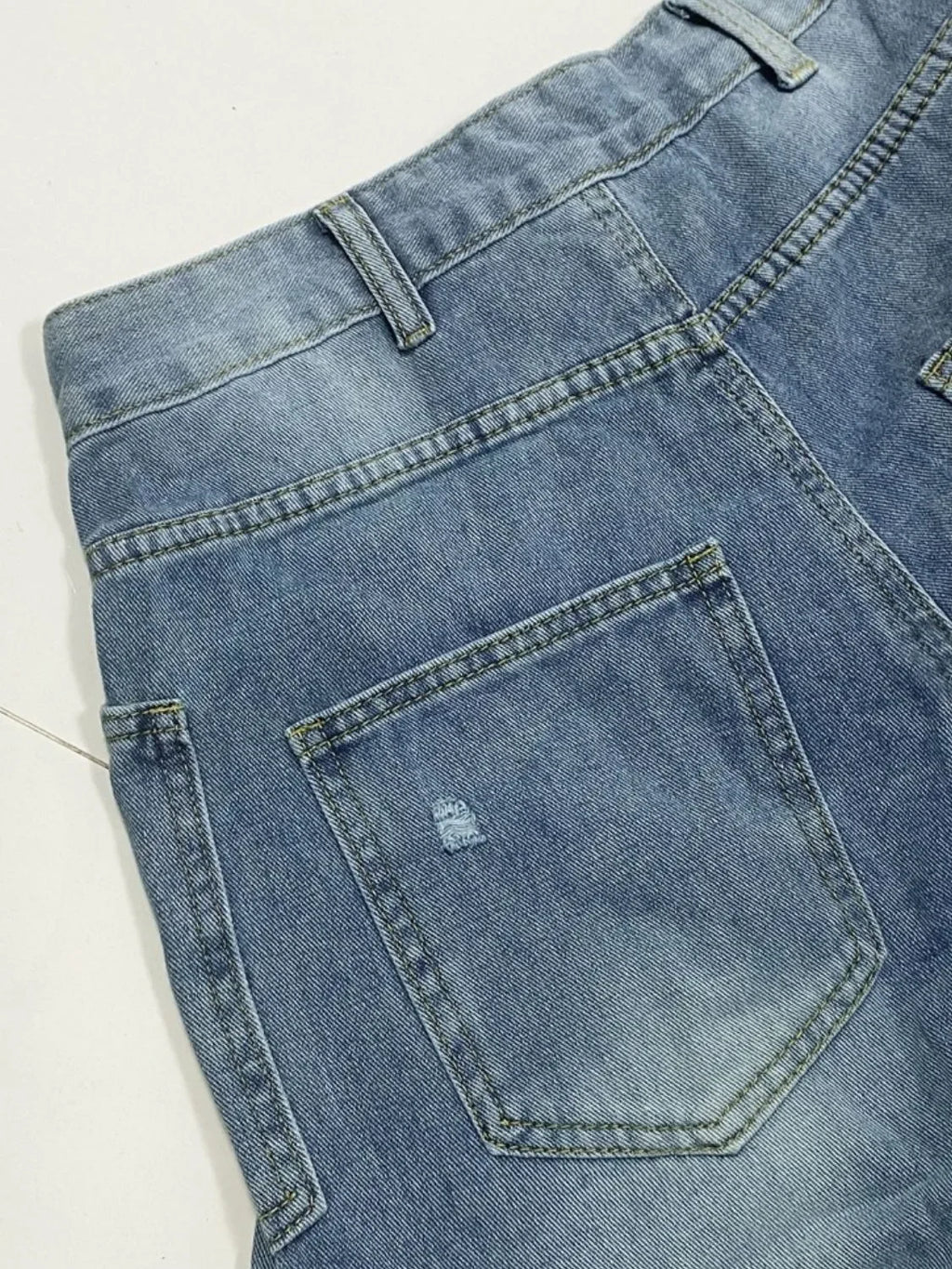 Distressed Jeans with Pockets - tif-shop24.de