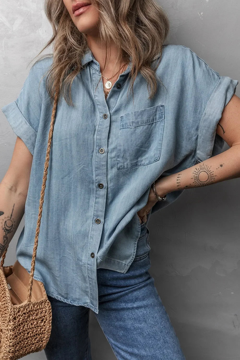 Folded Short Sleeve Patched Pocket Denim Shirt - tif-shop24.de