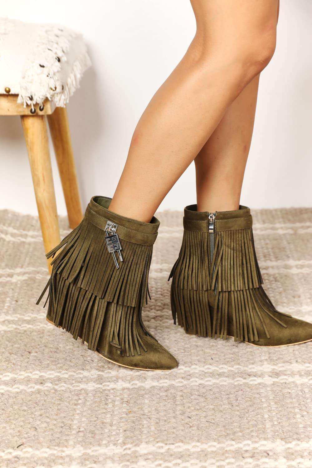 Legend Women's Tassel Wedge Heel Ankle Booties - tif-shop24.de