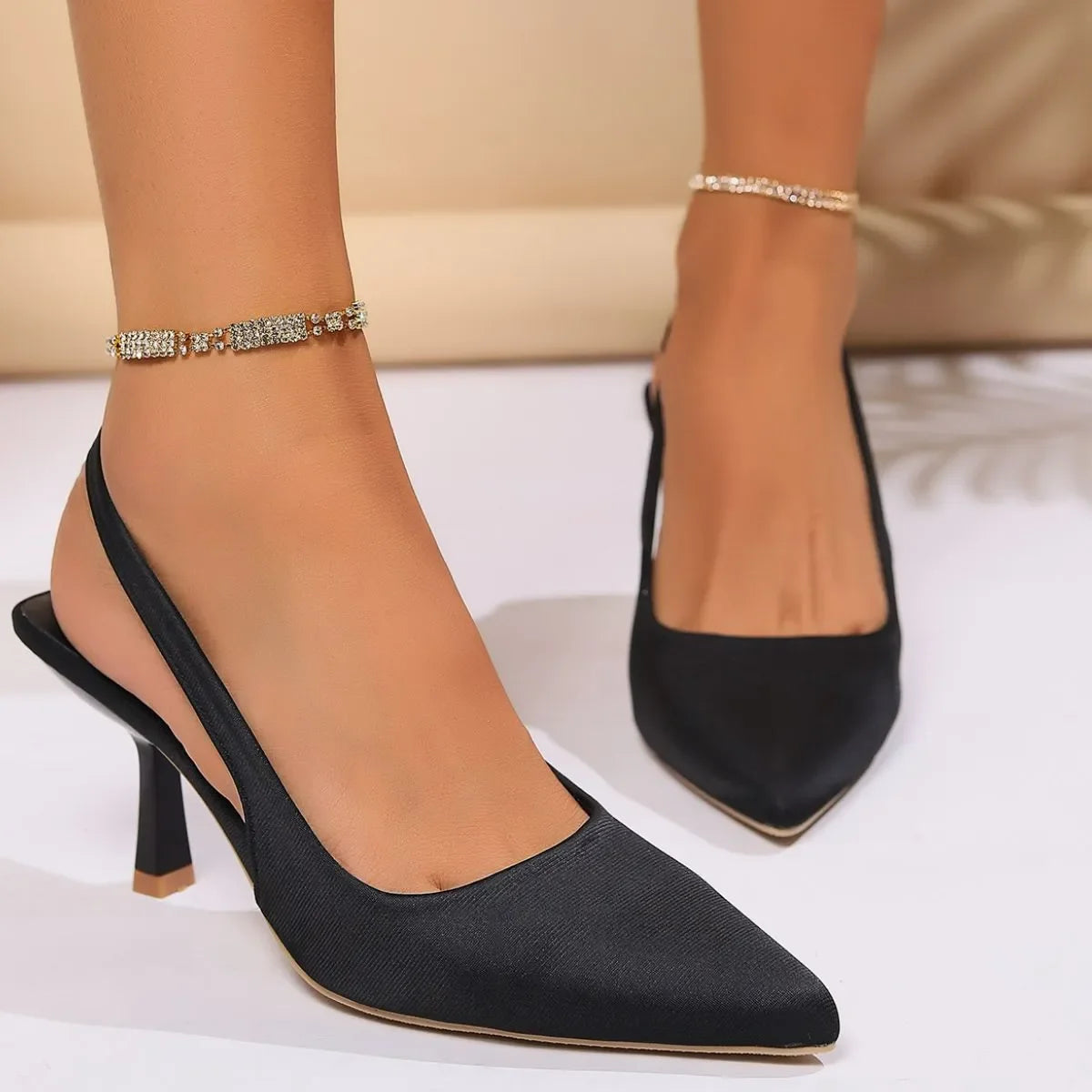Point Toe Stiletto Pumps - tif-shop24.de
