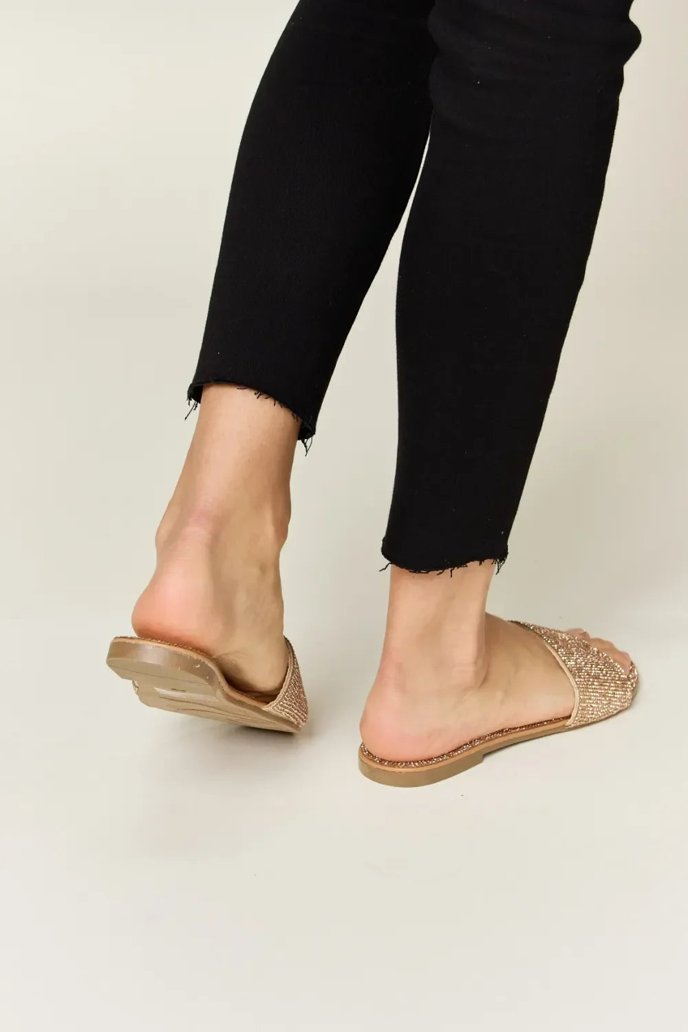 WILD DIVA Rhinestone Open Toe Flat Sandals - tif-shop24.de
