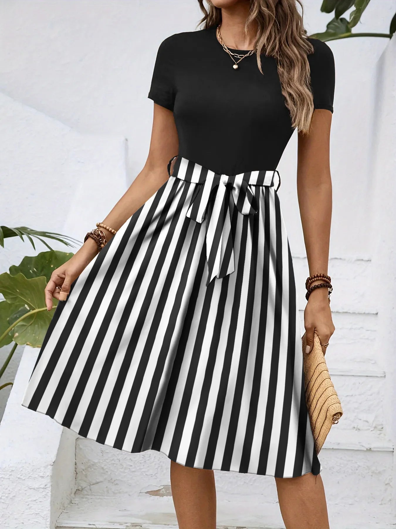 Striped Round Neck Short Sleeve Dress - tif-shop24.de
