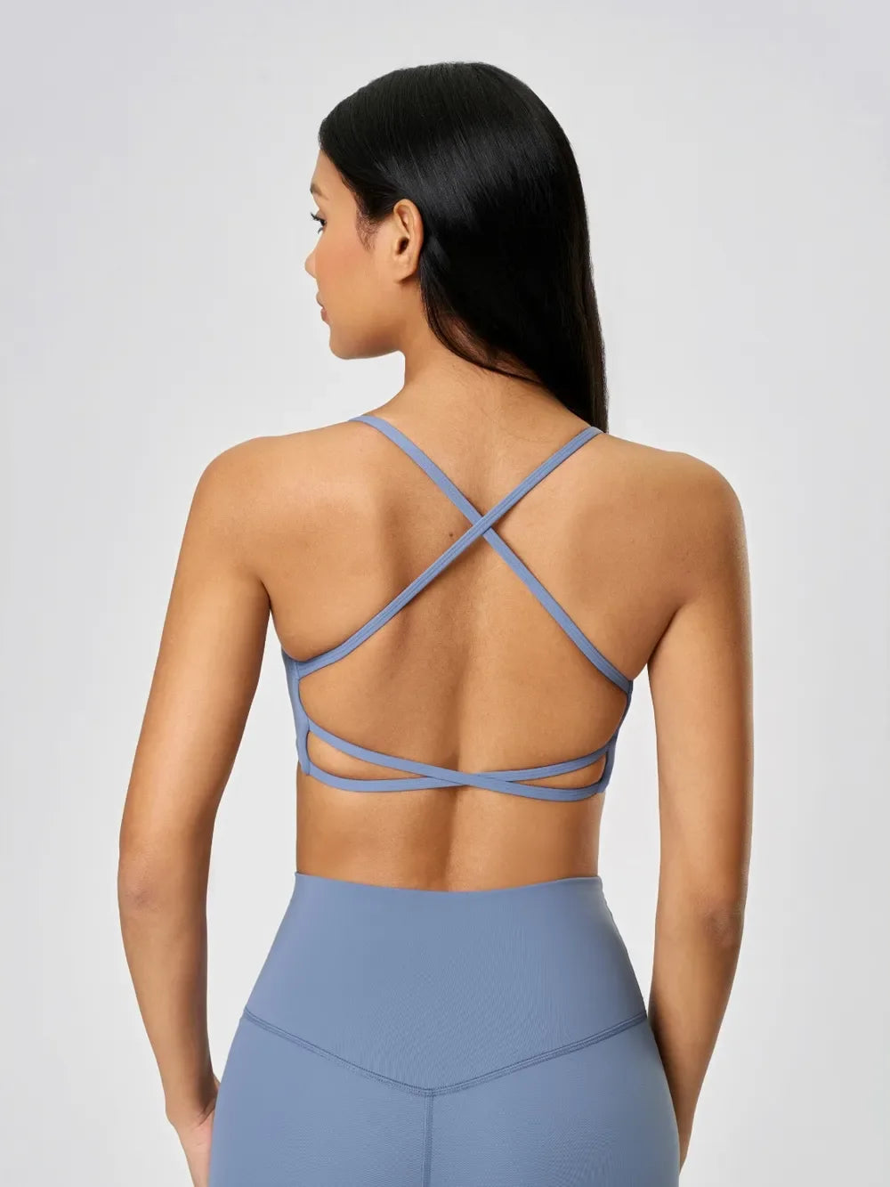 Millennia Crisscross Back Scoop Neck Active Cami with Detachable Chest Pads - tif-shop24.de