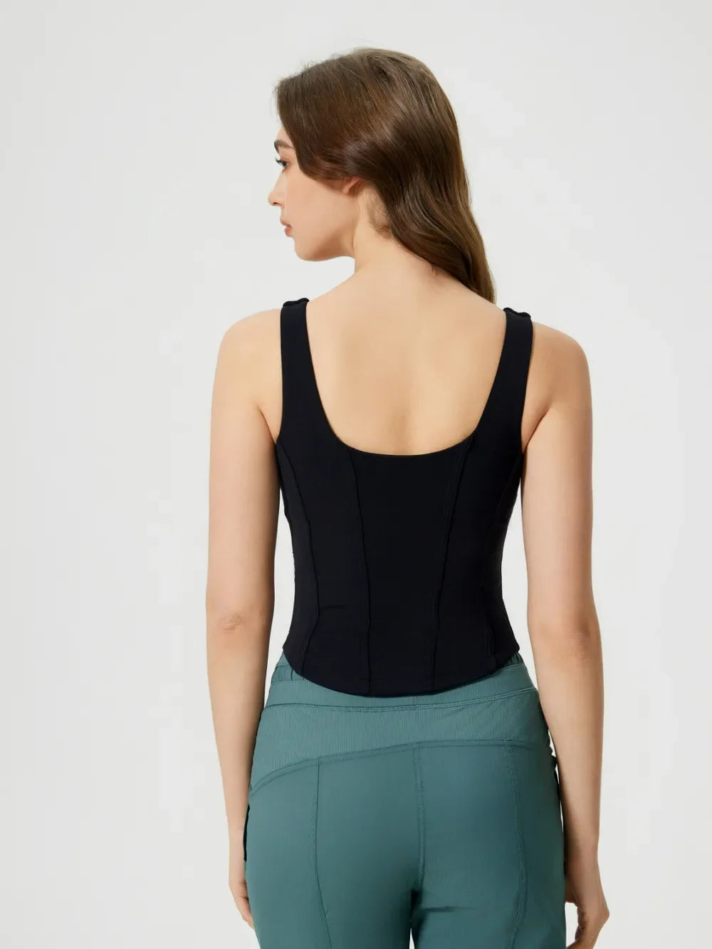 Millennia Round Neck Wide Strap Active Tank with Detachable Chest Pads - tif-shop24.de