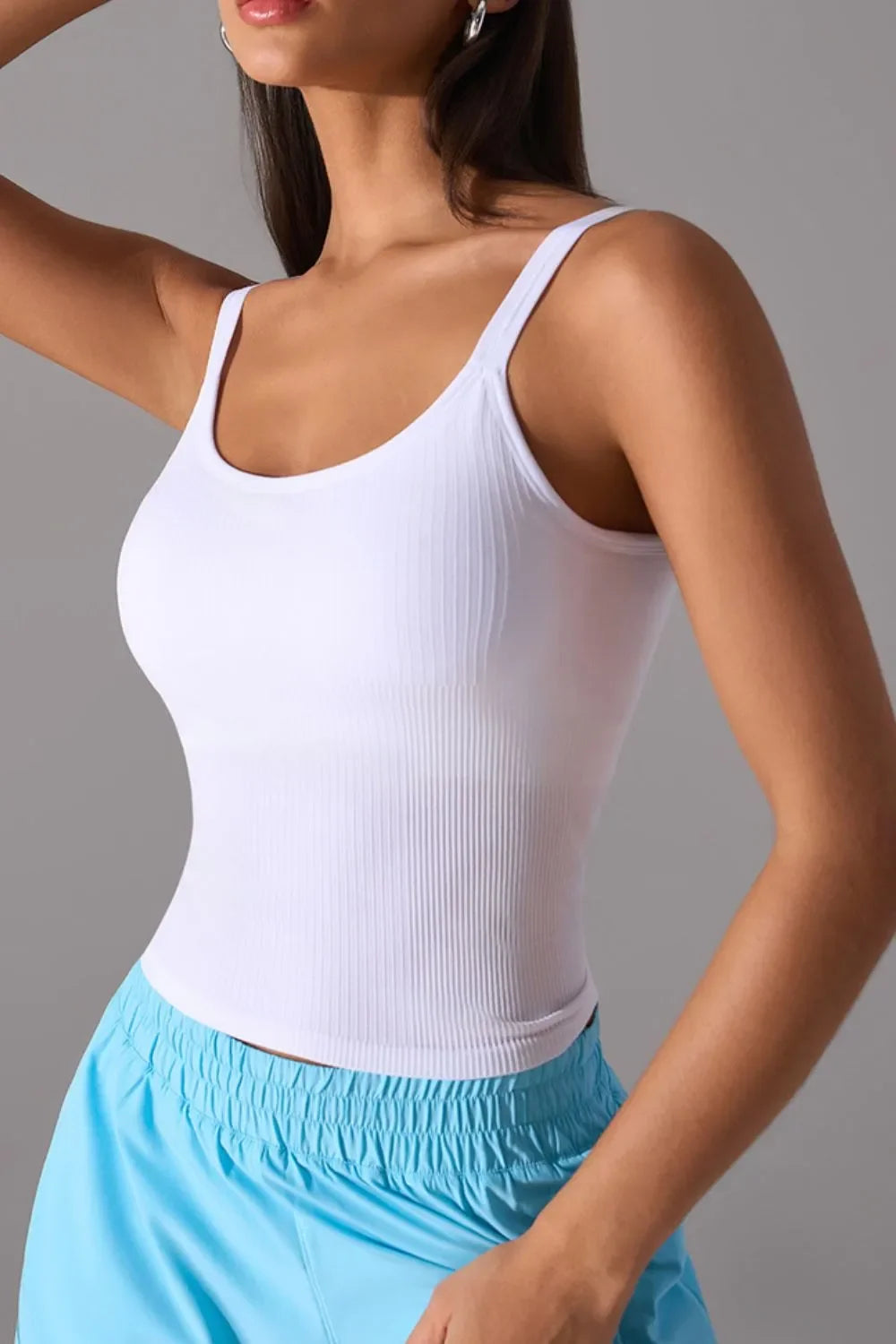 Scoop Neck Active Tank with Detachable Chest Pads - tif-shop24.de