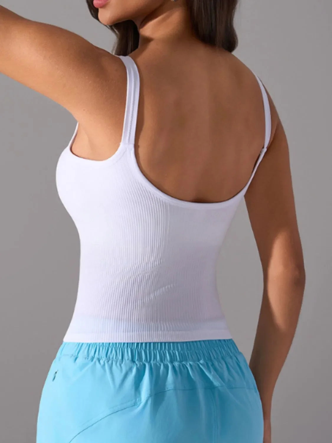 Scoop Neck Active Tank with Detachable Chest Pads - tif-shop24.de