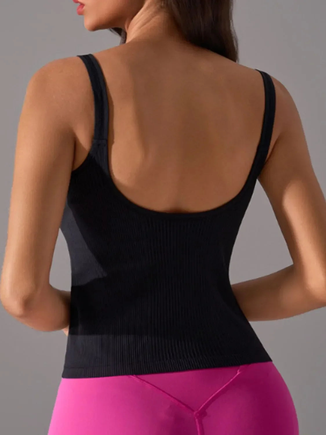 Scoop Neck Active Tank with Detachable Chest Pads - tif-shop24.de