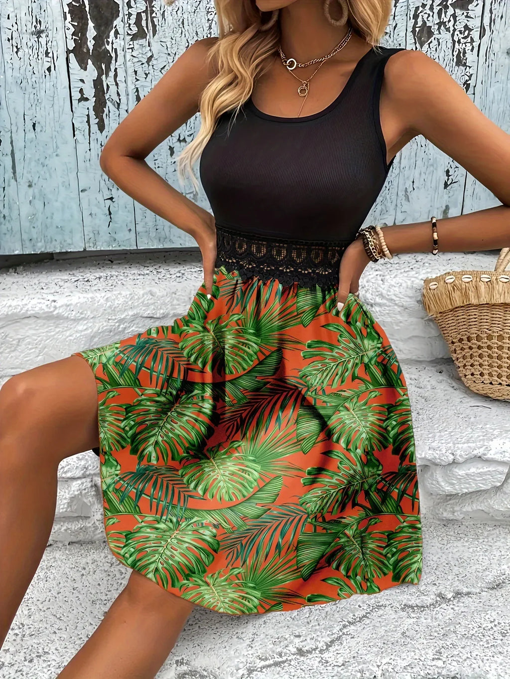 Tropical Print Sleeveless Summer Dress with Lace Waist Detail - tif-shop24.de
