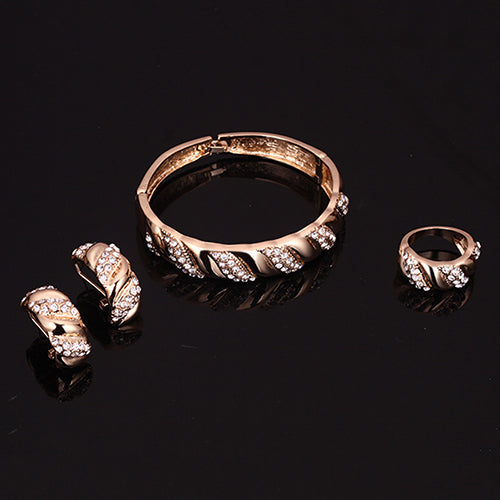 Luxus Golden Tone Twisted Jewelry Set Halskette Armband Ring Ohrringe Cocktail