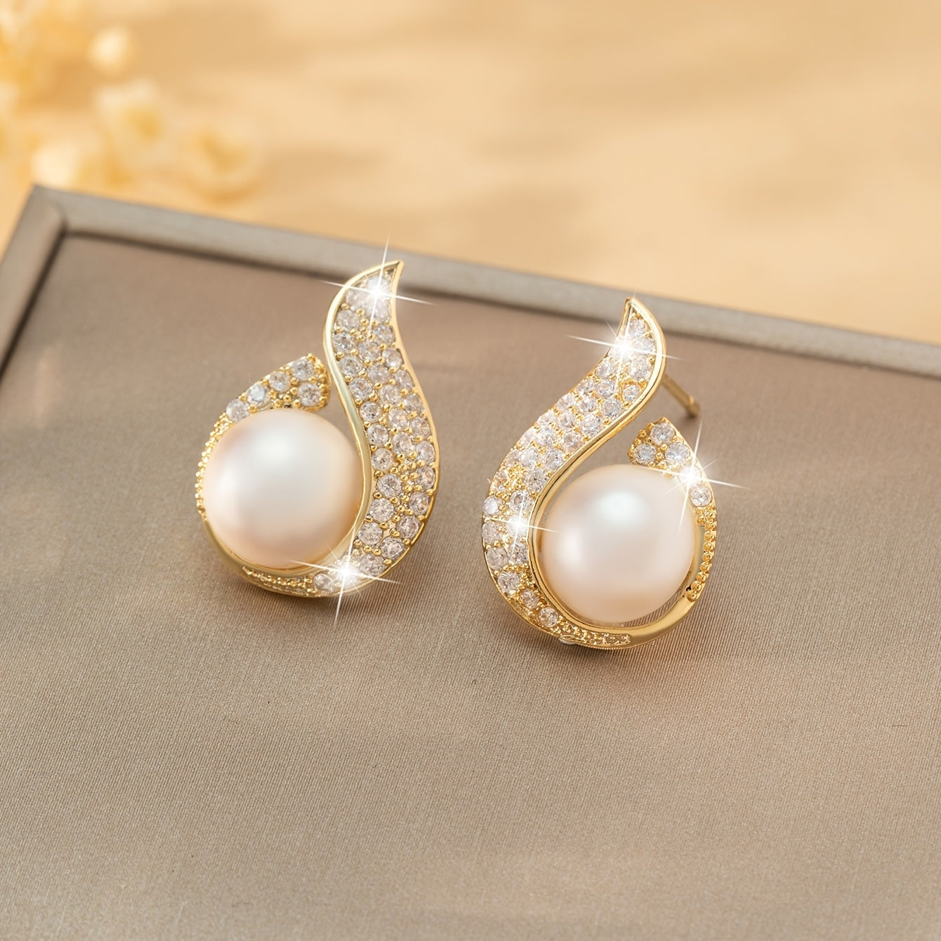 Tropfenförmige Zirkonia-Ohrstecker Mit Künstlichen Perlen Eleganter Schmuck Für Bankett