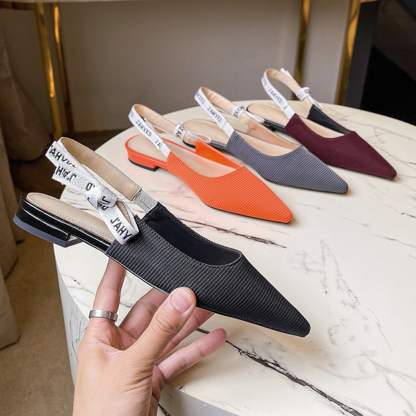 2021 Luxus Marke Sommer Sandalen Frauen Flache Designer Schuhe Mode Spitz Maultiere Orange Pumpen Größe 10 - tif-shop24.de
