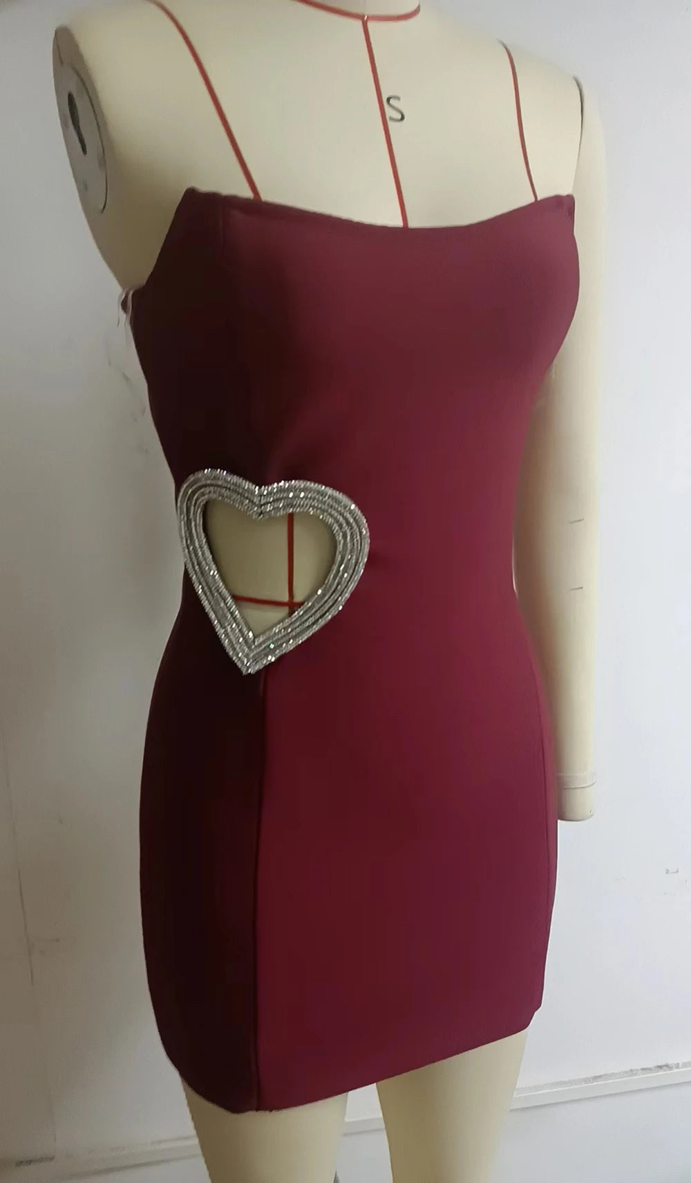 New Sexy Strapless Hollow Diamond Heart Luxury Wine Red Tight Mini Dress Elegant Evening Party Dress