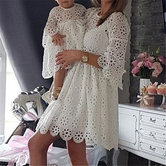 Mode Familie passende Kleidung Mutter Tochter Kleider Frauen Blumen Spitzenkleid Party Kleidung