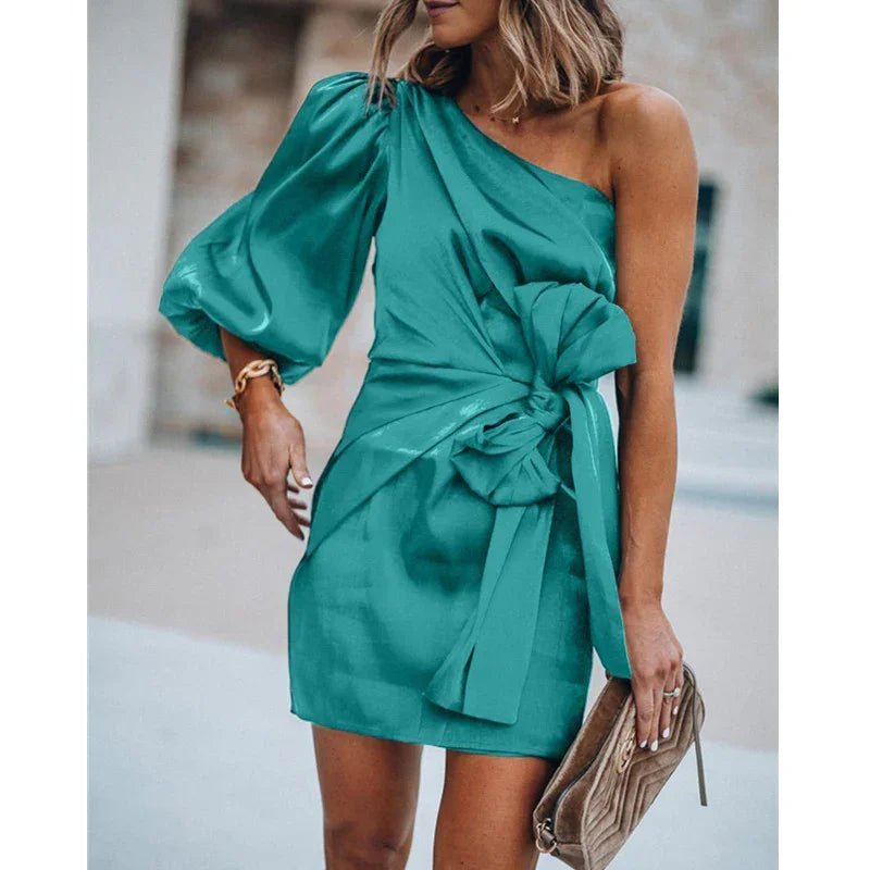 Abfallendes Schulter-Laternen-Hülsen-Satin-Partei-Bogen-Kleid | tif-shop24.de