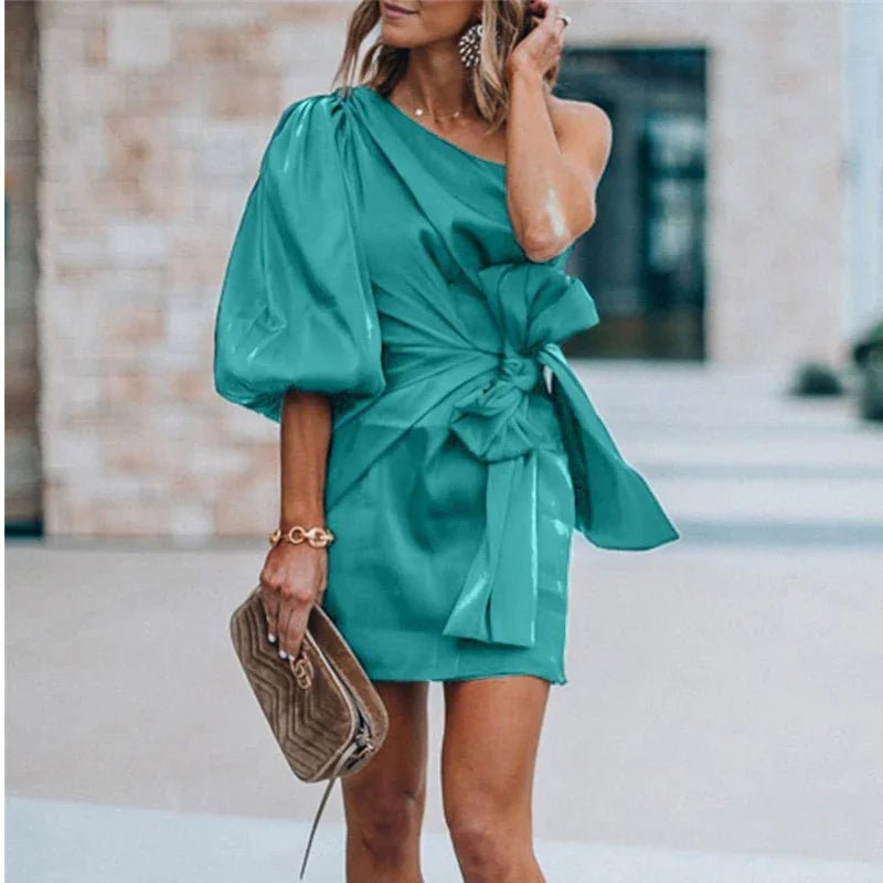 Abfallendes Schulter-Laternen-Hülsen-Satin-Partei-Bogen-Kleid - tif-shop24.de