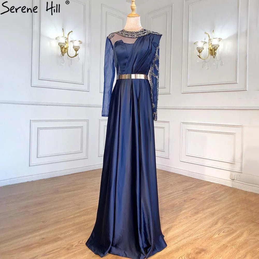 Ruhigen Hill Navy Blau Satin A-Line Abendkleider Perlen Schärpen  LA71138 | tif-shop24.de