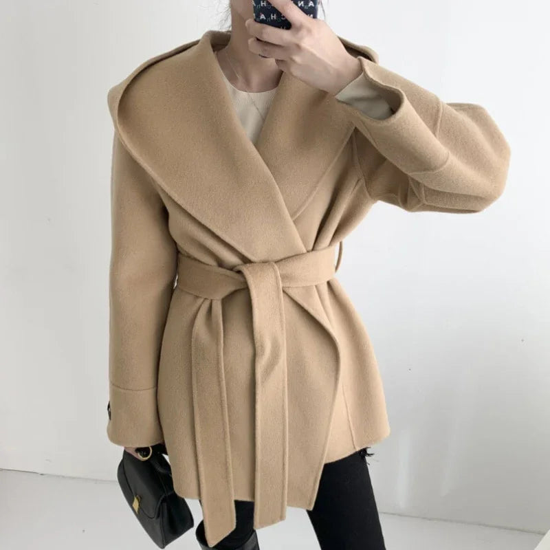 Aachoae Frauen Einfarbige Wollmäntel mit Gürtel Langarm Hoodie Taschen Mäntel Chic Elegante Oberbekleidung | tif-shop24.de