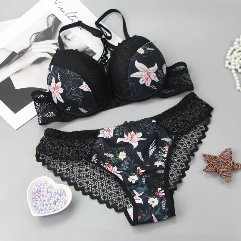 Nouvelle Seamless Sexy G String Underwear Embroidered Thong Hollow Out Lingerie Panties Bra Sets | tif-shop24.de