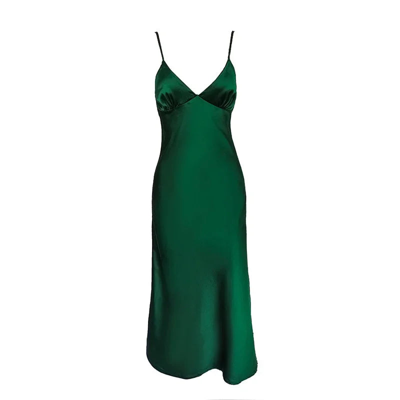 Satin V‑Neck Satin Slip Dress — Spaghetti Straps, Elegant Straight Silhouette | tif-shop24.de